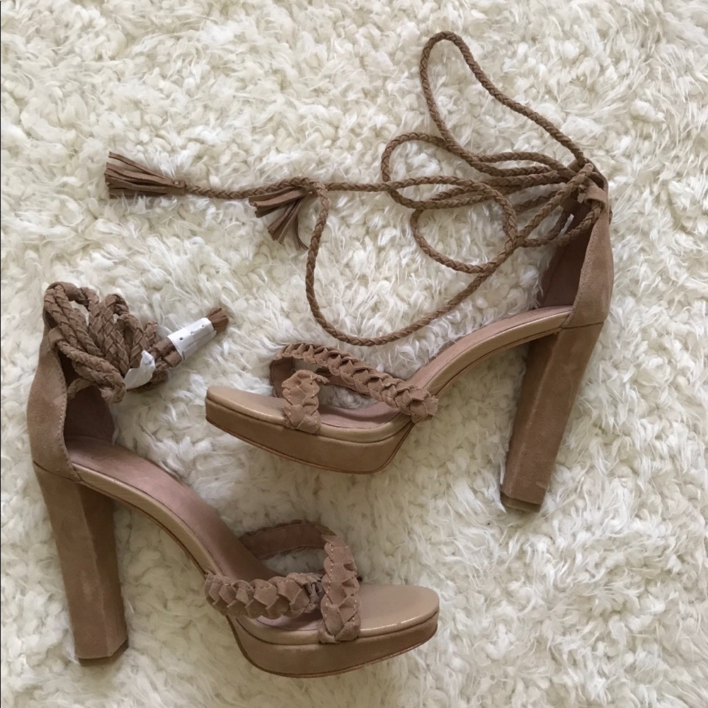Joie tie-up heels